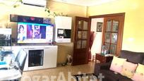 Living room of Flat for sale in  Valencia Capital  with Air Conditioner and Balcony