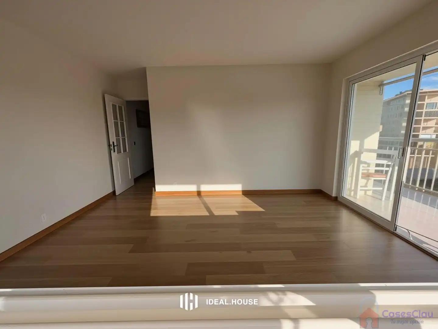 Sala de estar de Apartamento en venta en Benicasim / Benicàssim con Aire acondicionado, Calefacción y Terraza