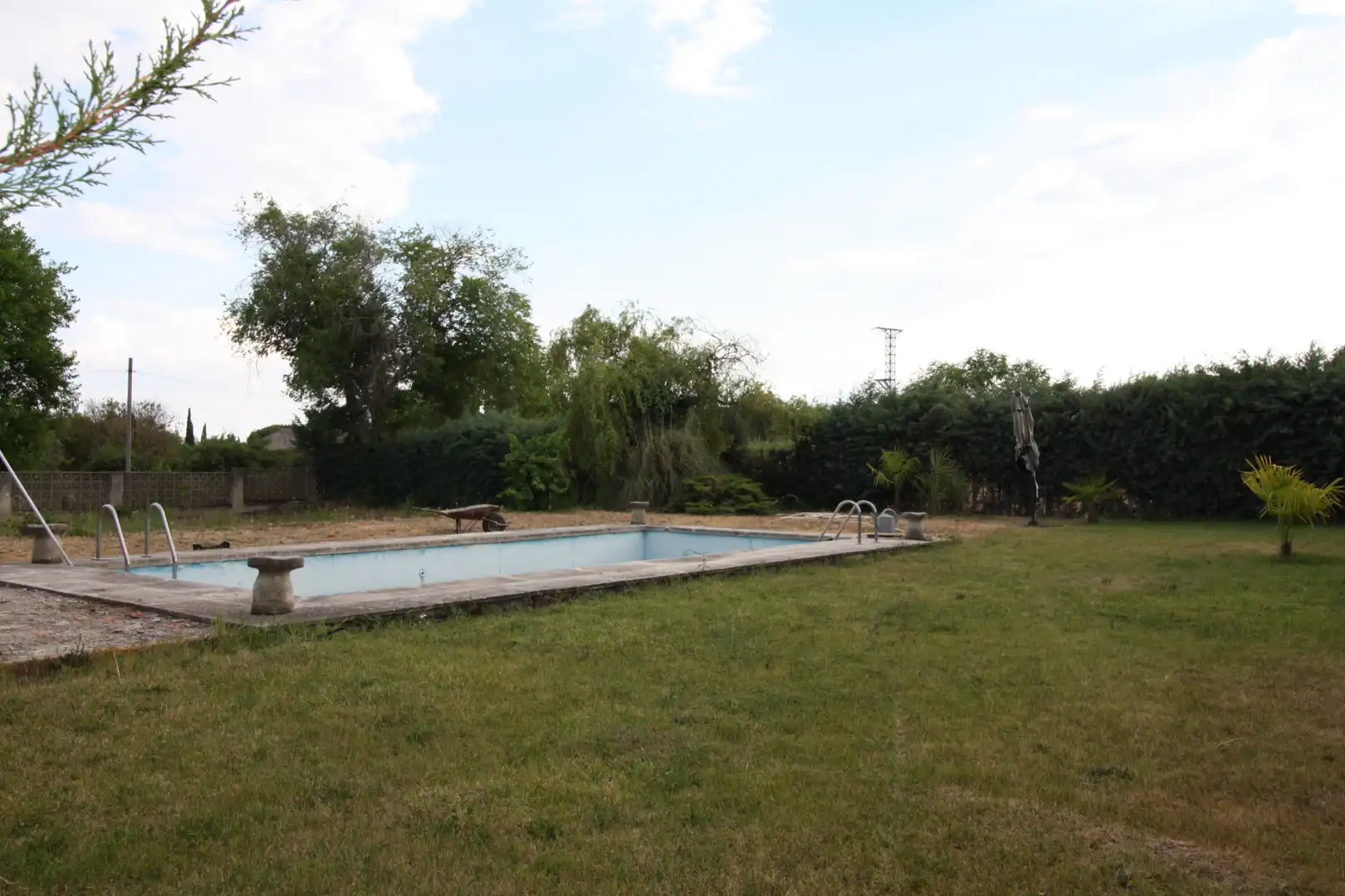 Piscina de Casa o xalet en venda en Laguna de Duero amb Calefacció, Jardí privat i Terrassa