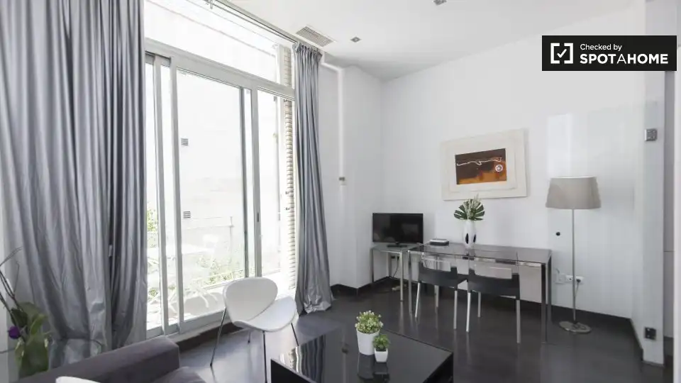 Flat with terrace to rent in Centro, imagen 2
