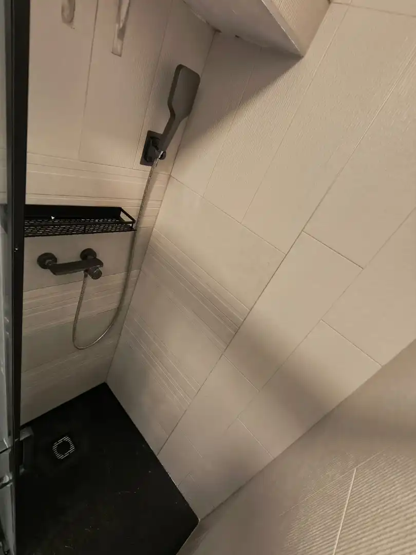 Badezimmer von Loft zur Miete in Granada mit Klimaanlage und Möbliert