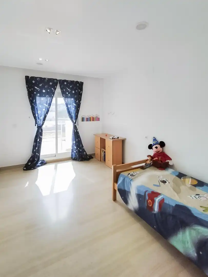Casa adosada en venta en Alquenència - Venècia