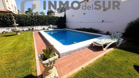 CHALET EN EL ARADILLO