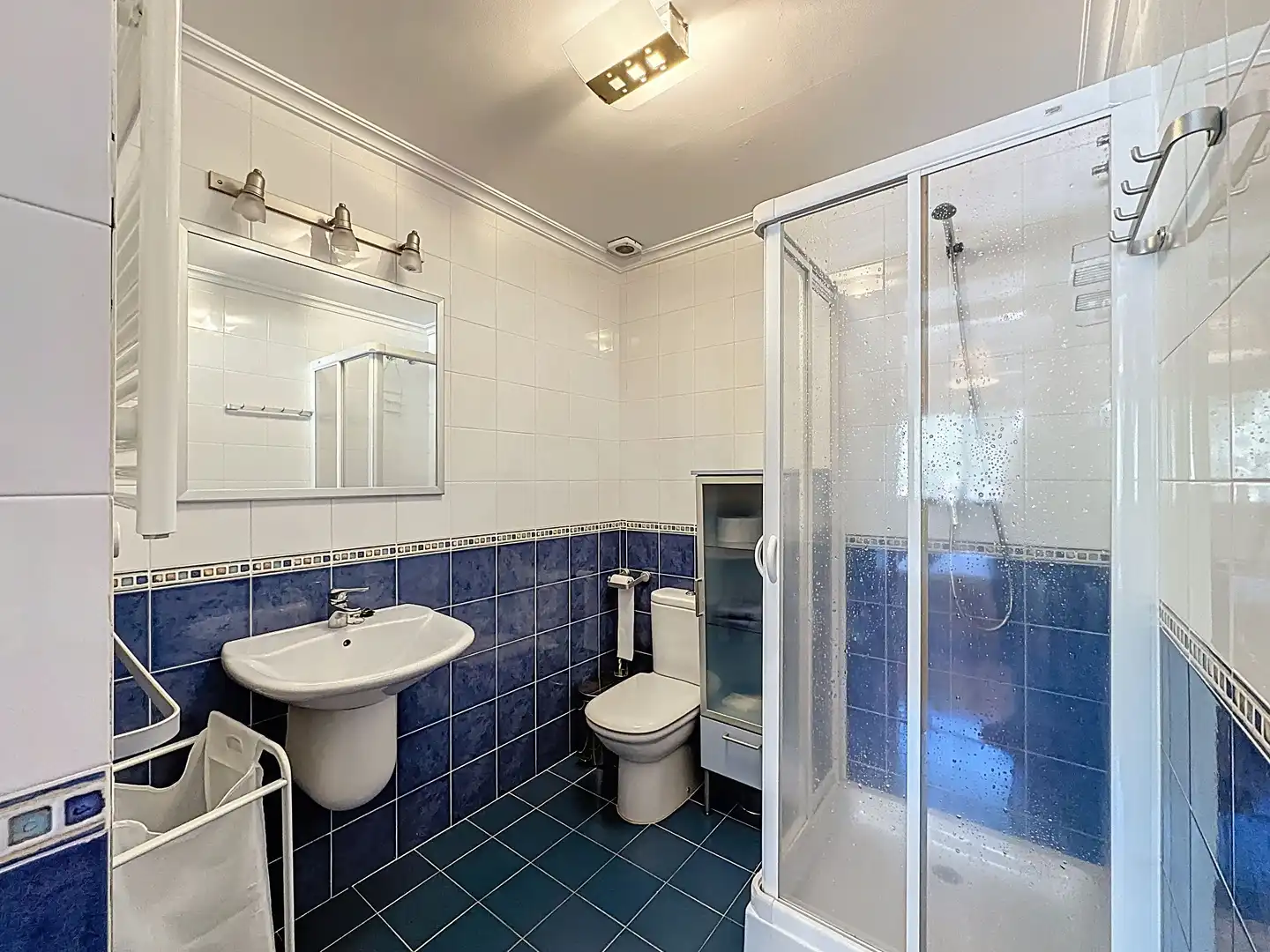 Baño de Piso en venta en Sanxenxo con Aire acondicionado, Calefacción y Terraza