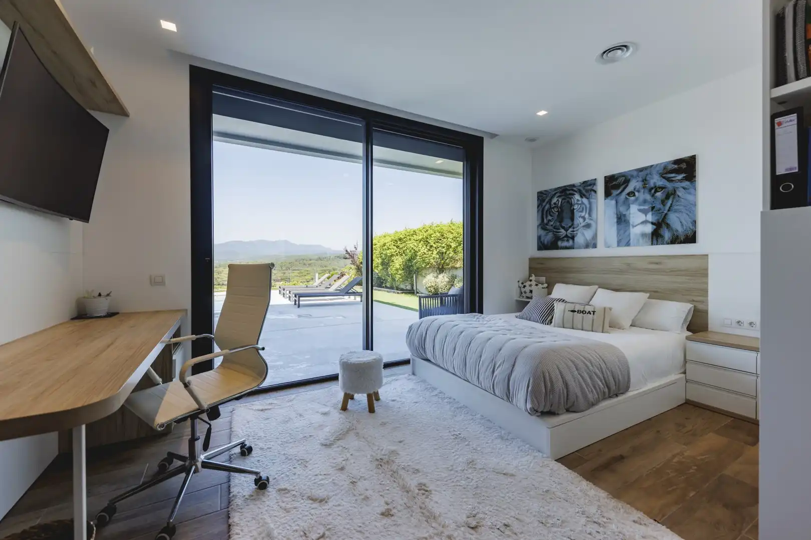 Bedroom of Houses for sale in Sant Julià de Ramis  with Air Conditioner, Heating and Terrace