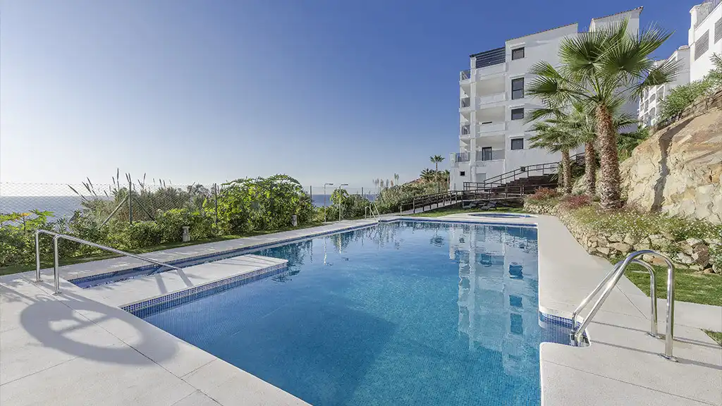 Apartamento con piscina en venta en Manilva Pueblo, imagen 3
