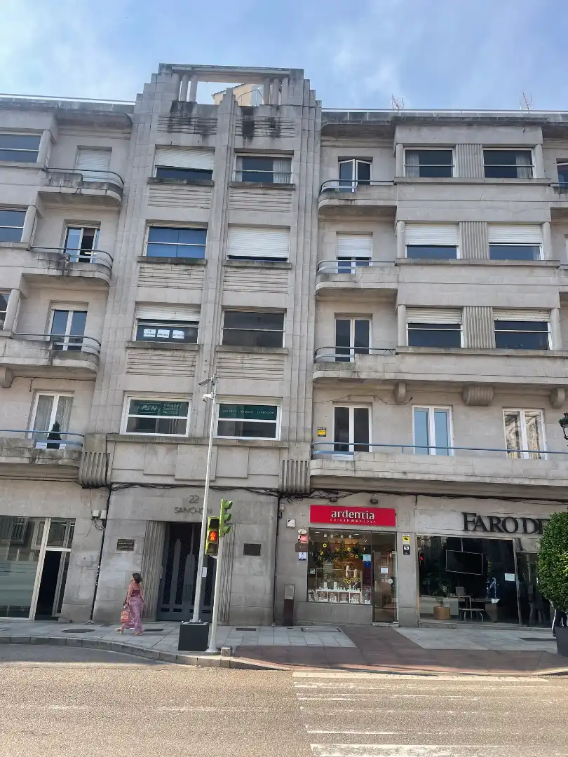 Piso con ascensor en venta en Rúa Policarpo Sanz, imagen 4