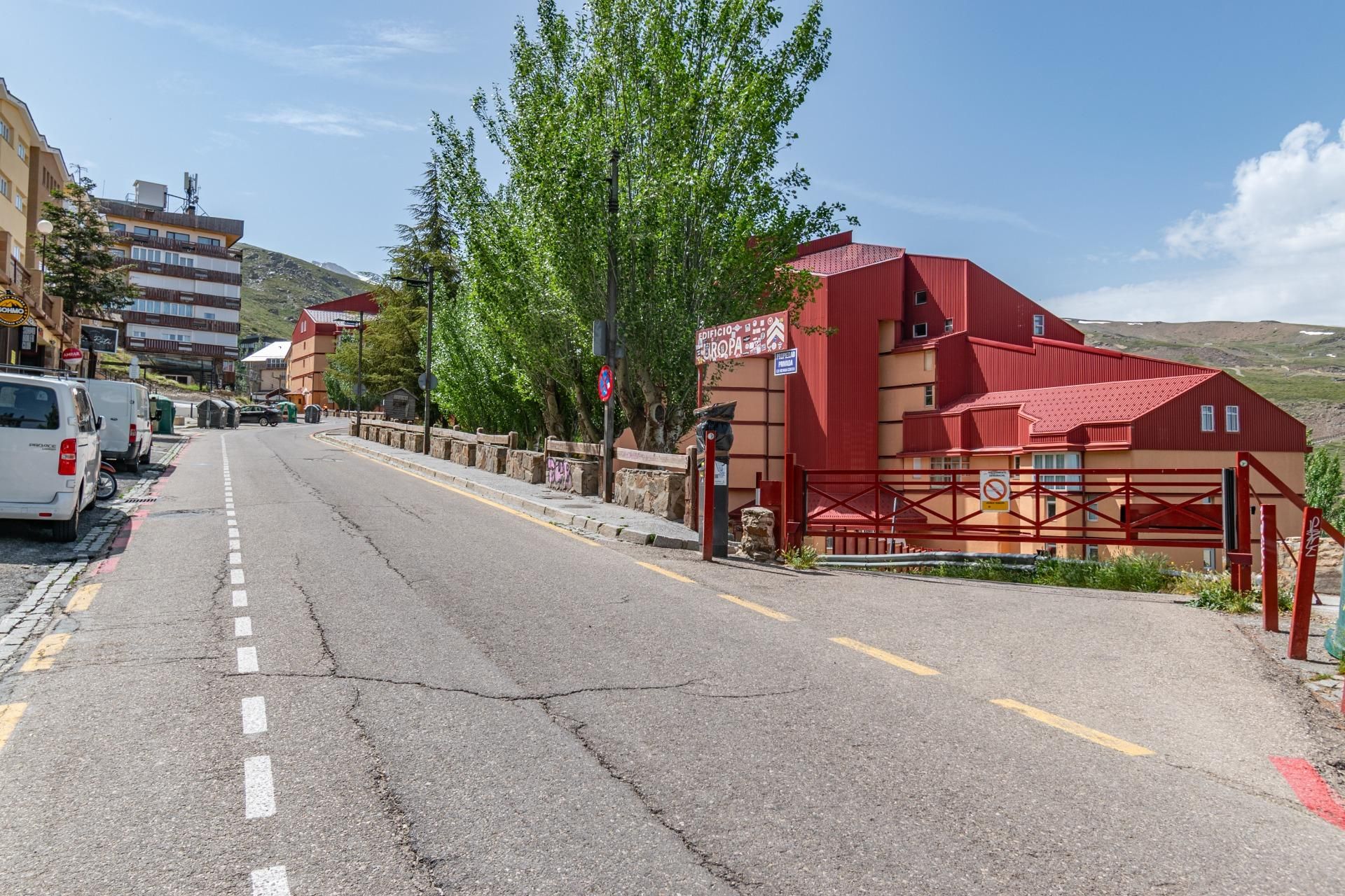 Exterior view of Flat for sale in Sierra Nevada