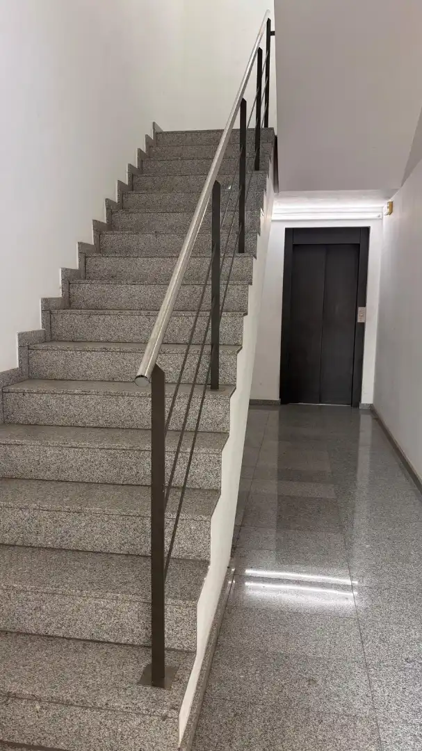 Industrial building with lift to rent in Avinguda del Maresme 64, imagen 31