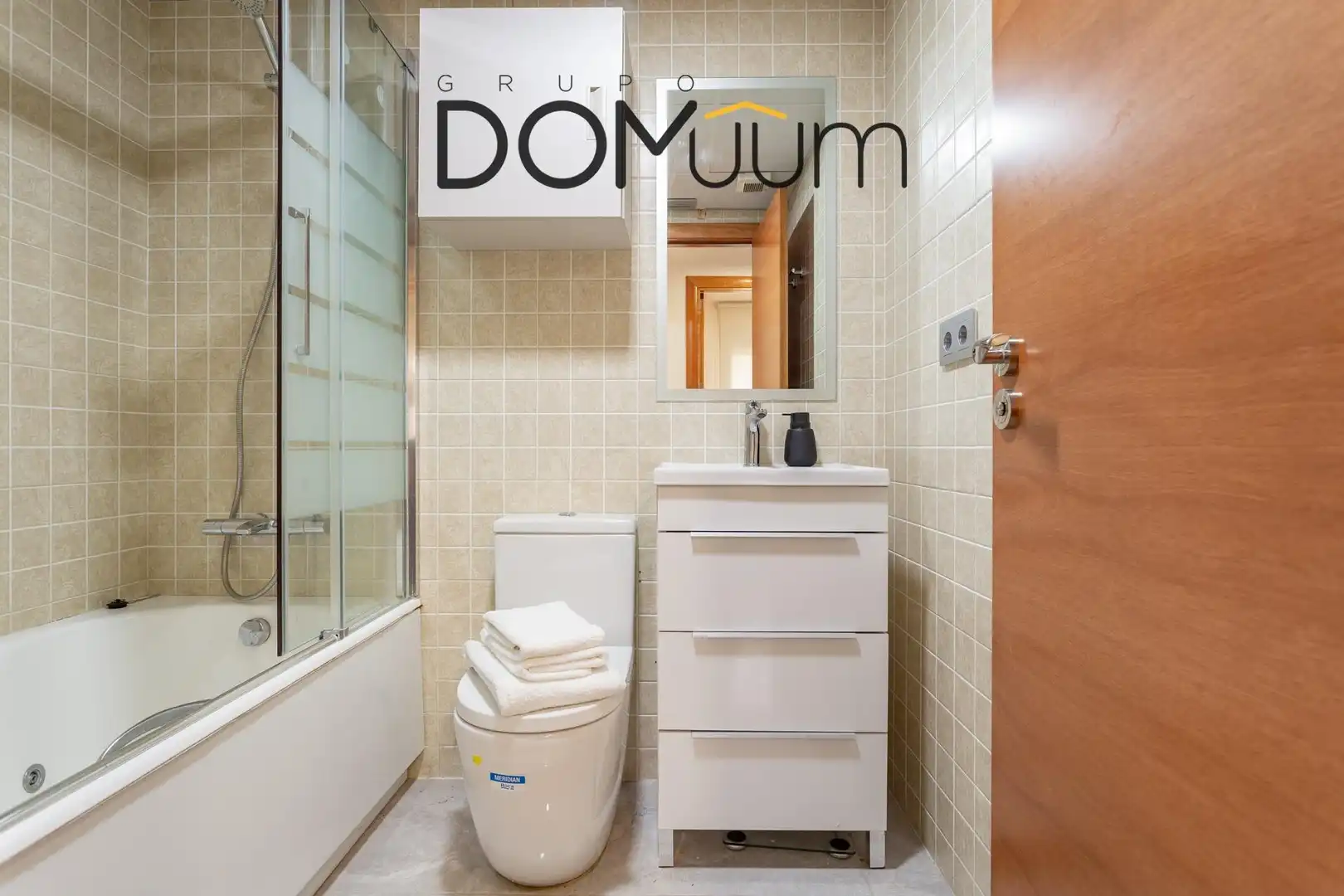 Badezimmer von Erdgeschoss zum Verkauf in Salou mit Klimaanlage, Heizung und Terrasse