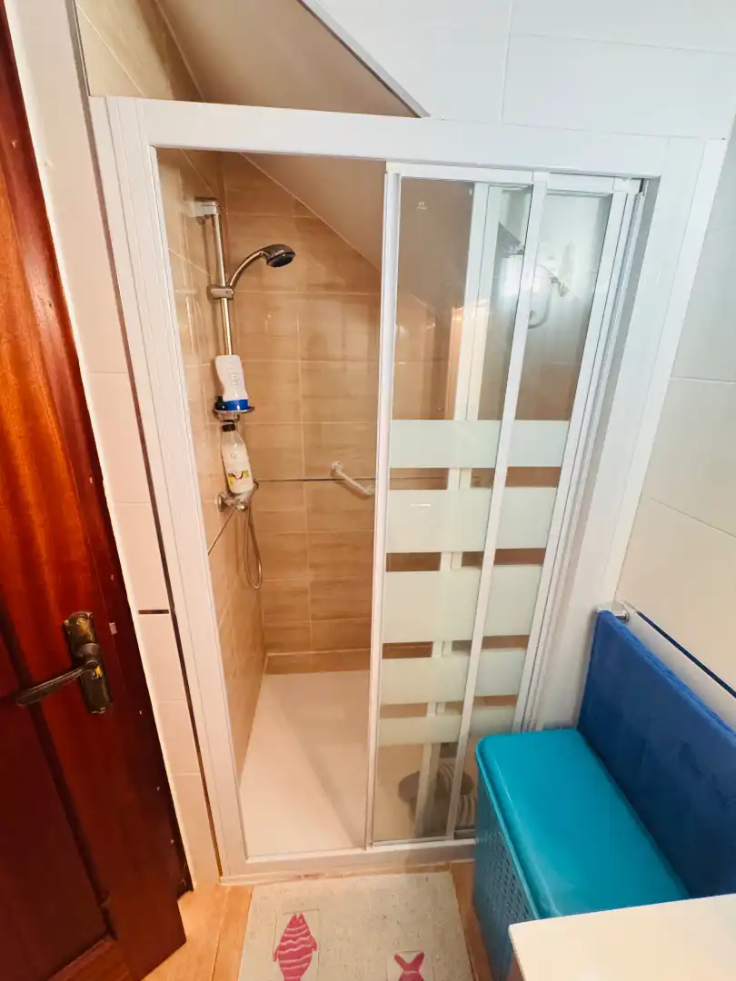 Baño de Casa adosada en venta en Laguna de Duero con Calefacción, Jardín privado y Parquet