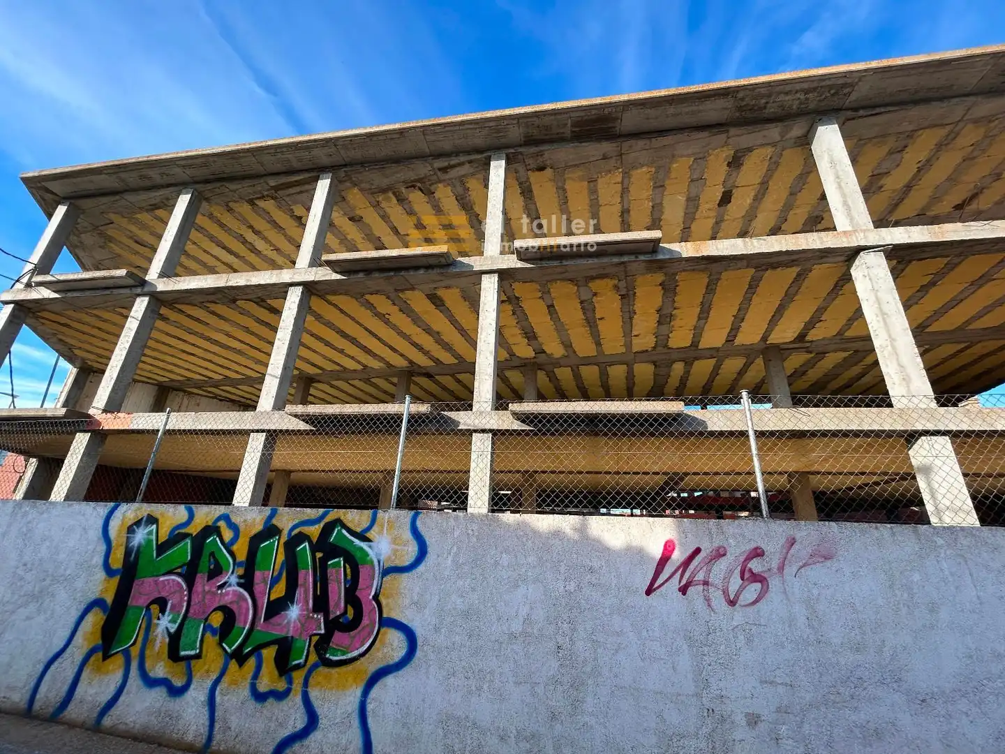 Vista exterior de Casa adosada en venda en Calvarrasa de Abajo