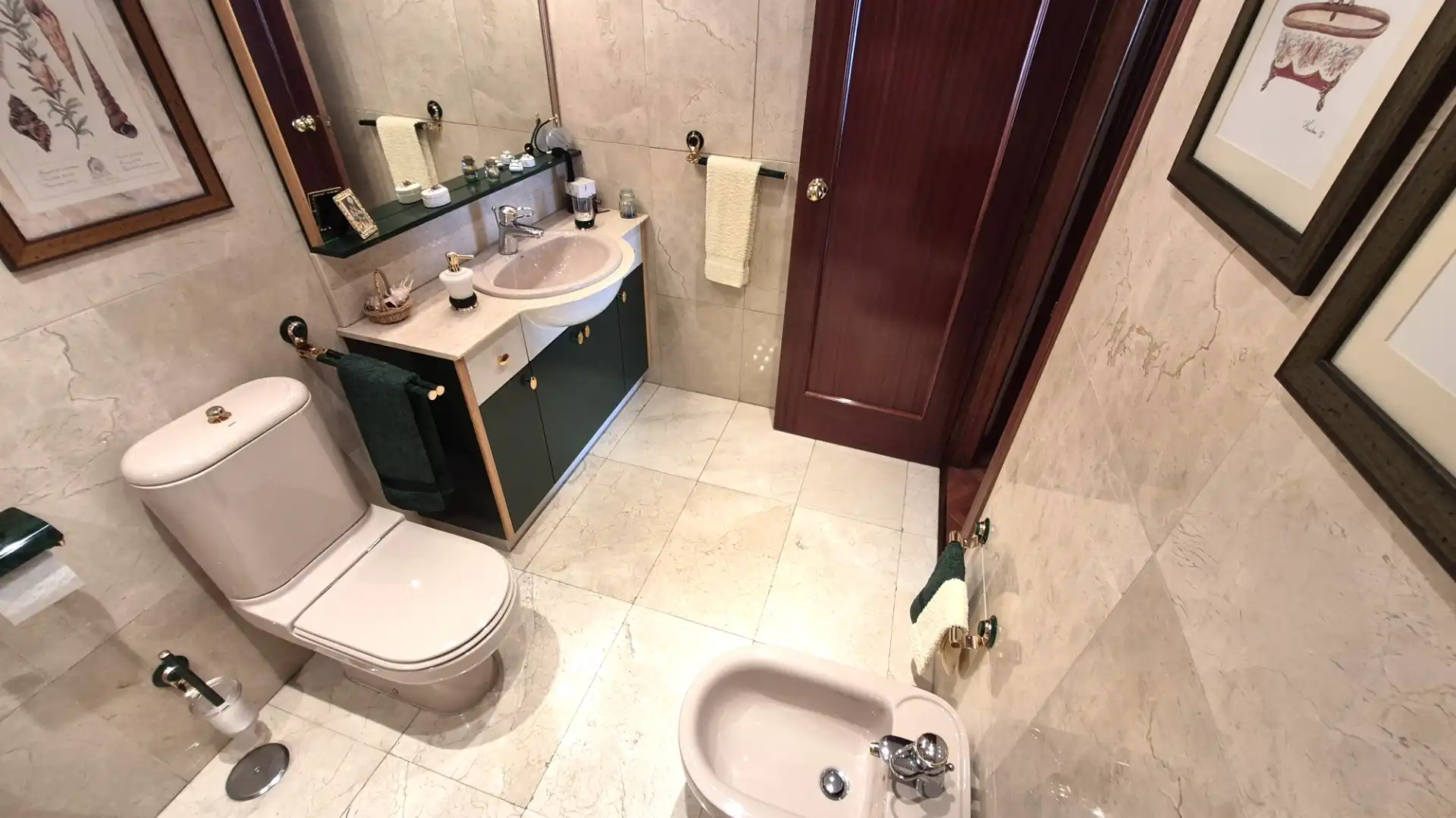 Bany de Casa o xalet en venda en Alcalá de Henares amb Aire condicionat, Calefacció i Parquet