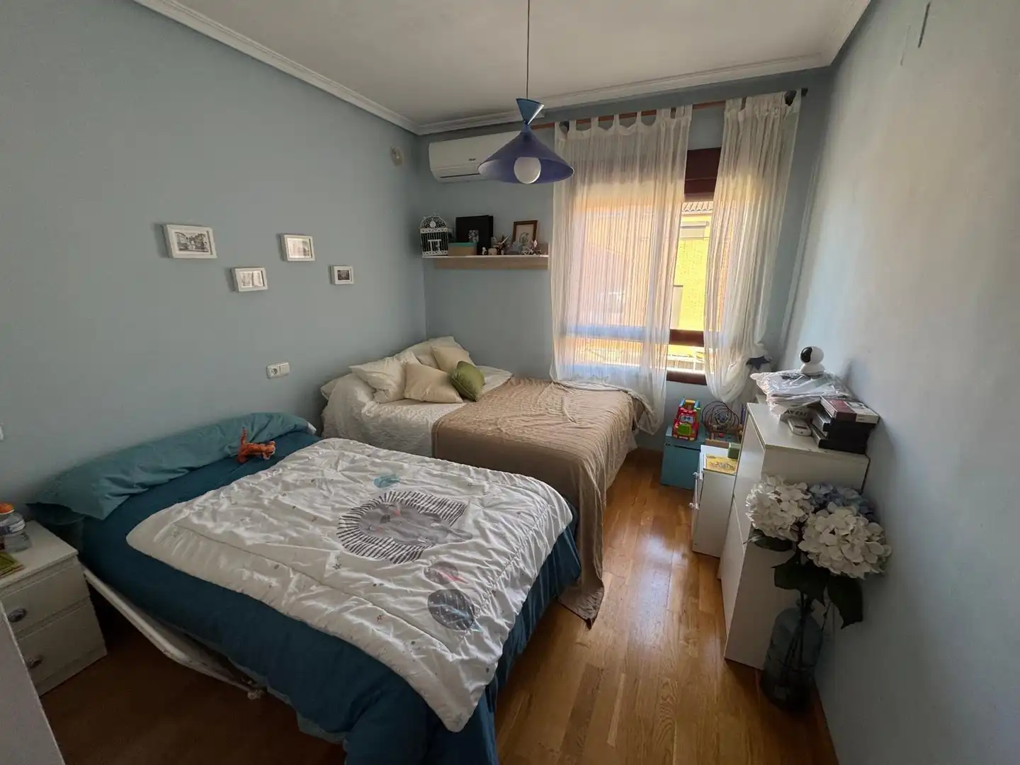 Dormitori de Casa o xalet en venda en Cáceres amb Aire condicionat, Calefacció i Terrassa
