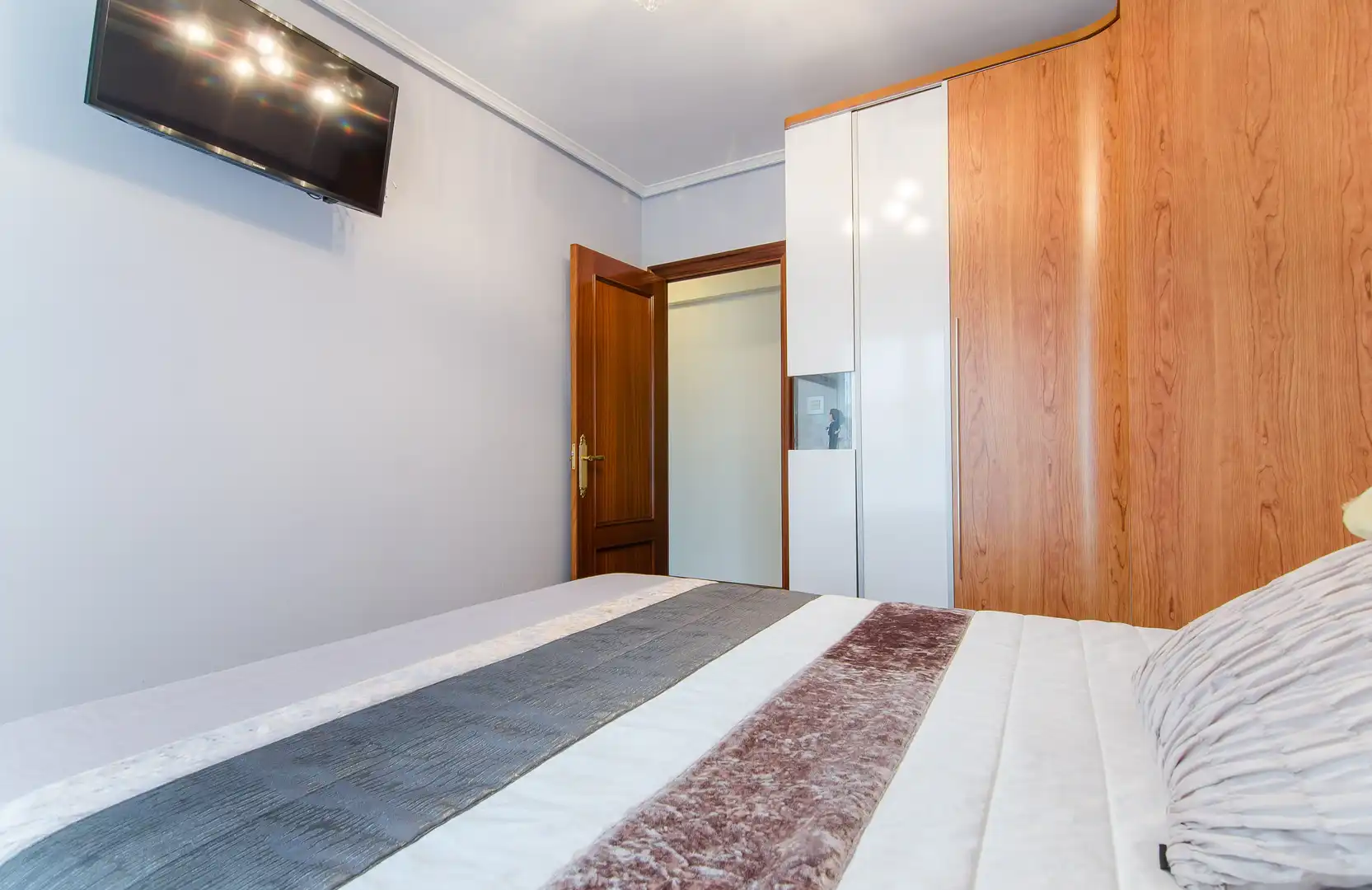 Bedroom of Flat for sale in Bilbao   with Heating and Balcony