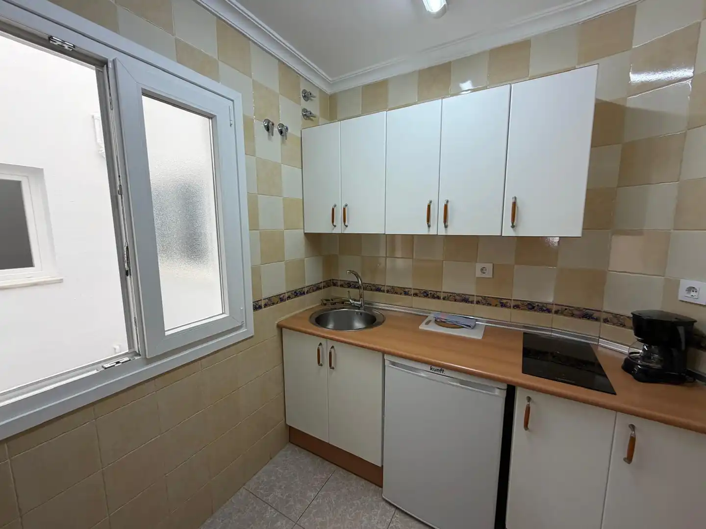 Inmuebles singulares con ascensor en venta en La Carihuela - Los Nidos, imagen 5