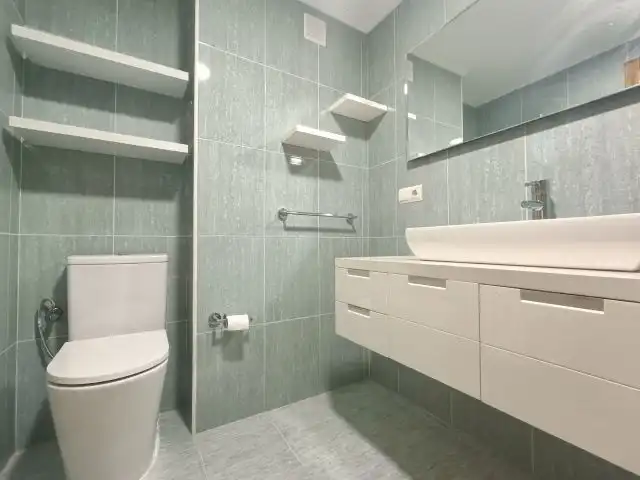 Bathroom of Flat for sale in Vigo   with Heating, Storage room and Balcony