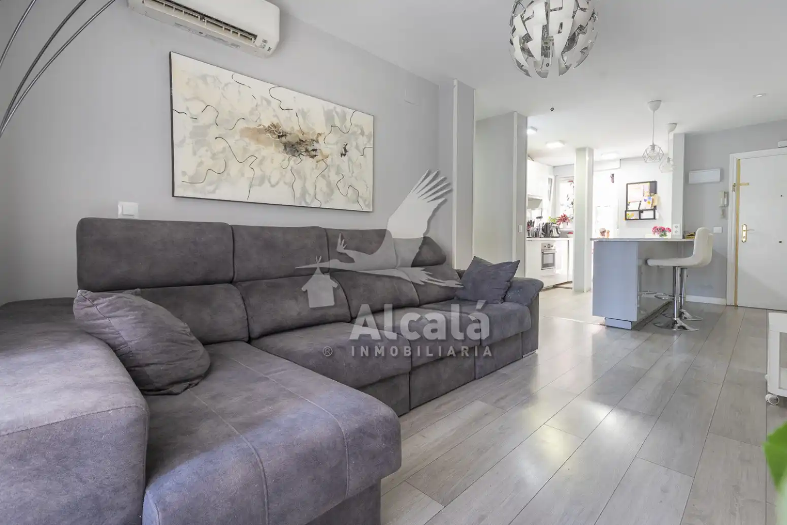Sala d'estar de Pis en venda en Madrid amb Aire condicionat, Calefacció i Terrassa