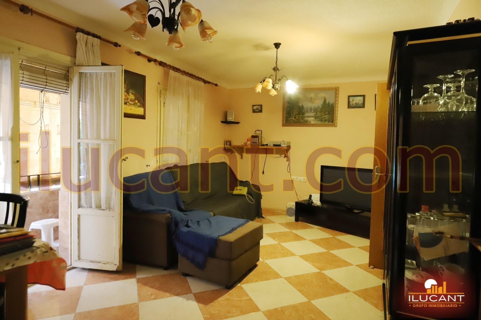 Sala d'estar de Pis en venda en Alicante / Alacant amb Aire condicionat i Balcó