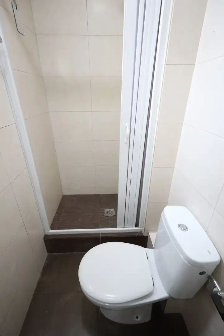 Bathroom of Flat for sale in Barcelona  with Balcony