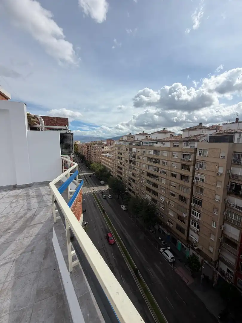 Vista exterior de Piso en venta en Jaén con Terraza y Balcón