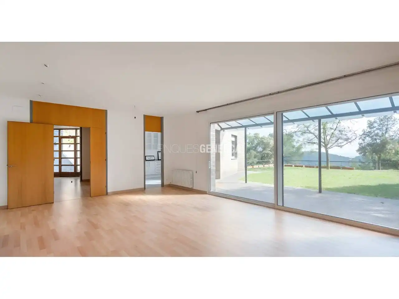 Sala d'estar de Casa o xalet en venda en Matadepera amb Aire condicionat, Calefacció i Jardí privat