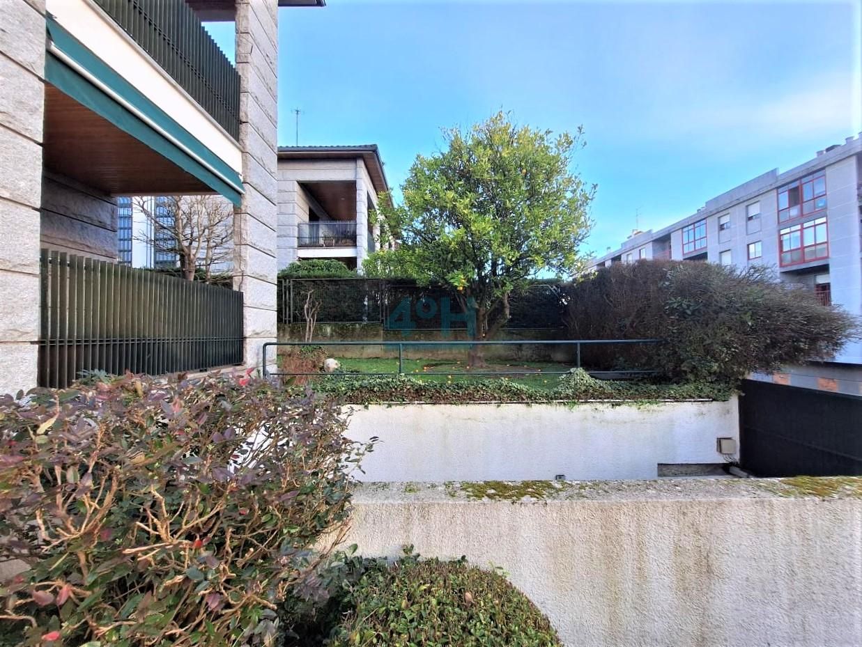 Vista exterior de Casa o xalet en venda en Ourense Capital  amb Calefacció, Jardí privat i Terrassa