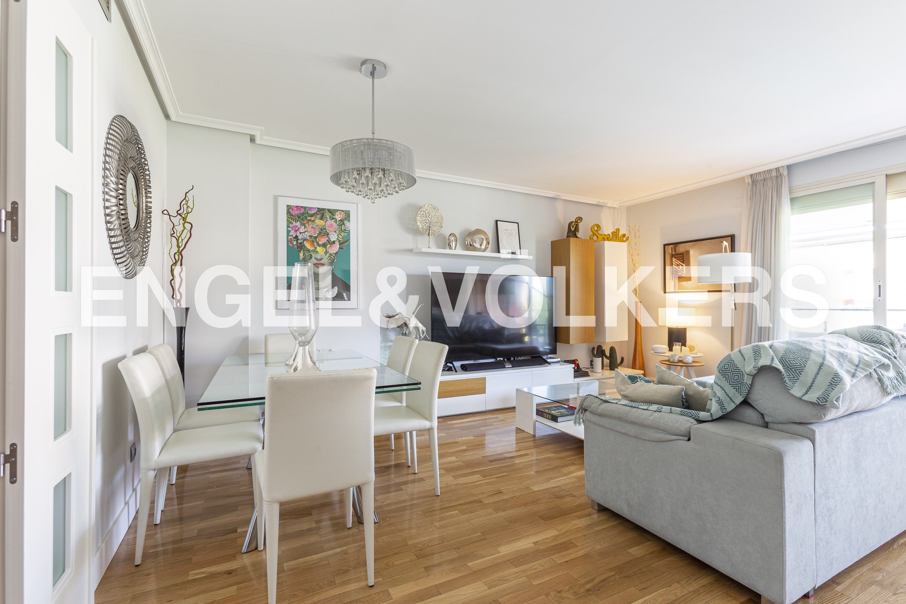 Sala de estar de Apartamento de alquiler en Pozuelo de Alarcón con Aire acondicionado, Calefacción y Jardín privado