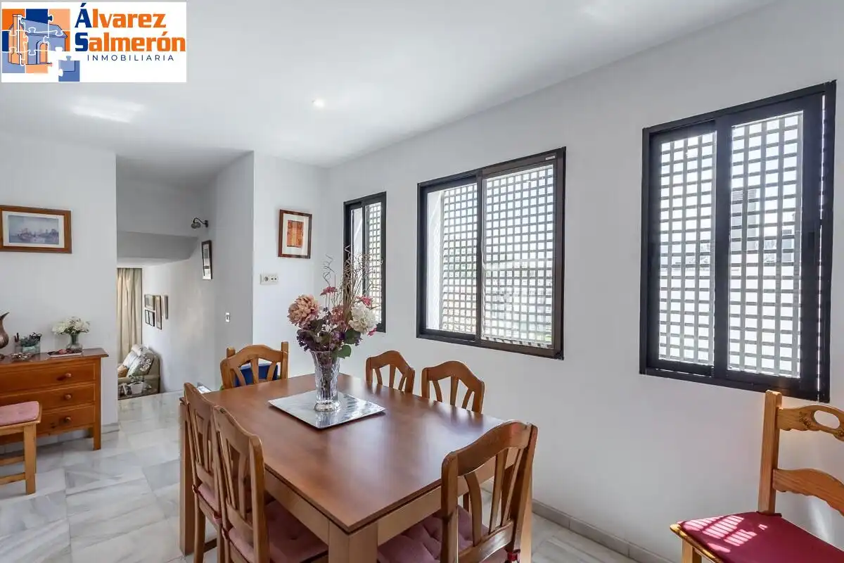 Dining room of Houses for sale in Granada  with Air Conditioner, Terrace and Storage room