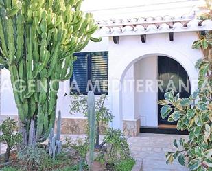 Exterior view of Single-family semi-detached for sale in Dénia  with Air Conditioner and Terrace