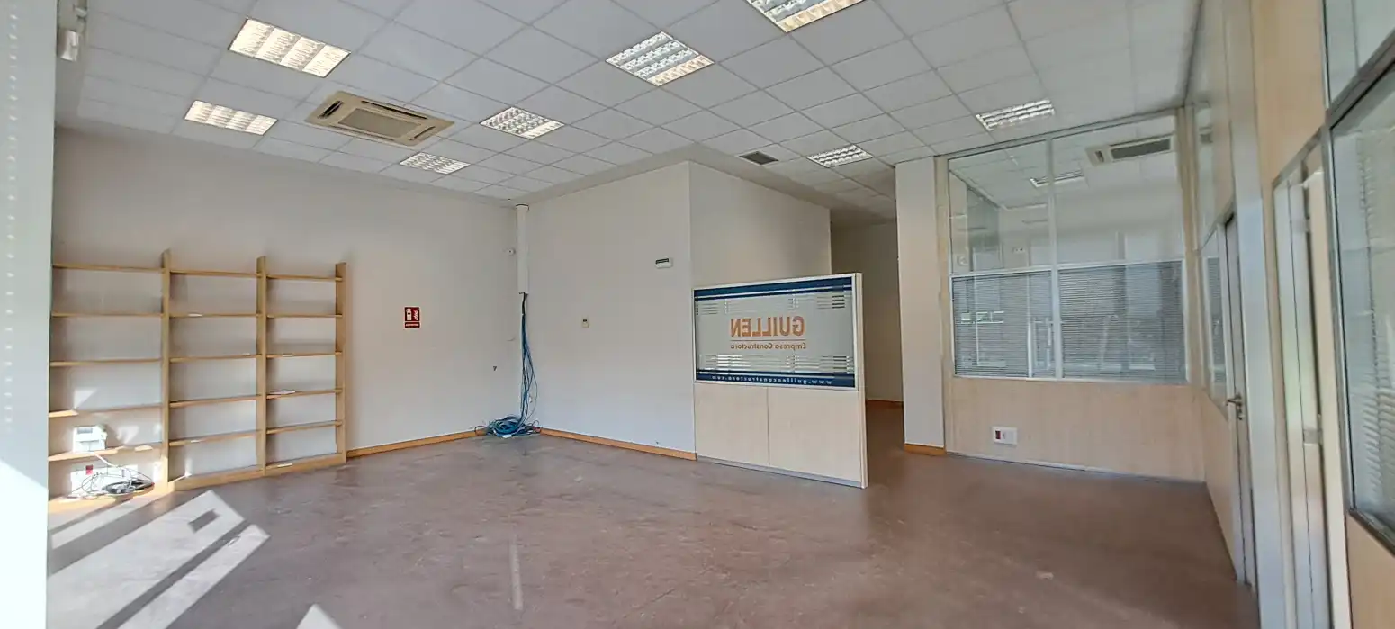 Oficina de alquiler en Valle de Elorz / Elortzibar con Calefacción