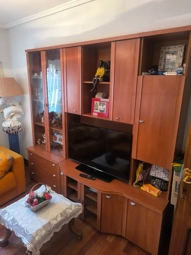 Sala d'estar de Pis en venda en Portugalete amb Moblat, Forn i Rentadora