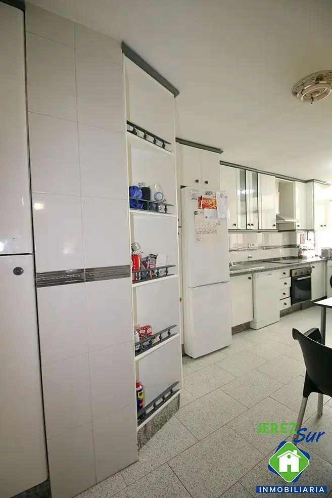 Kitchen of Flat for sale in Jerez de la Frontera  with Air Conditioner, Heating and Terrace