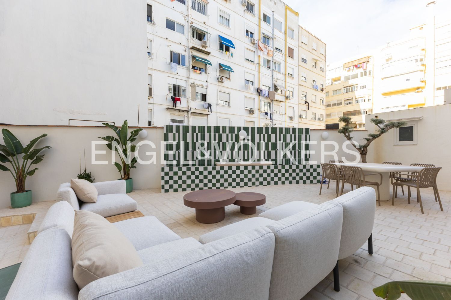 Terrassa de Apartament en venda en  Valencia Capital amb Aire condicionat, Calefacció i Jardí privat