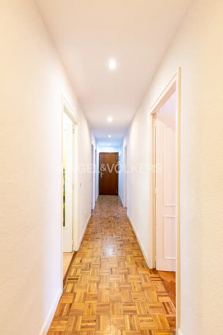 Wohnung zur Miete in Madrid mit Klimaanlage, Heizung und Parkett