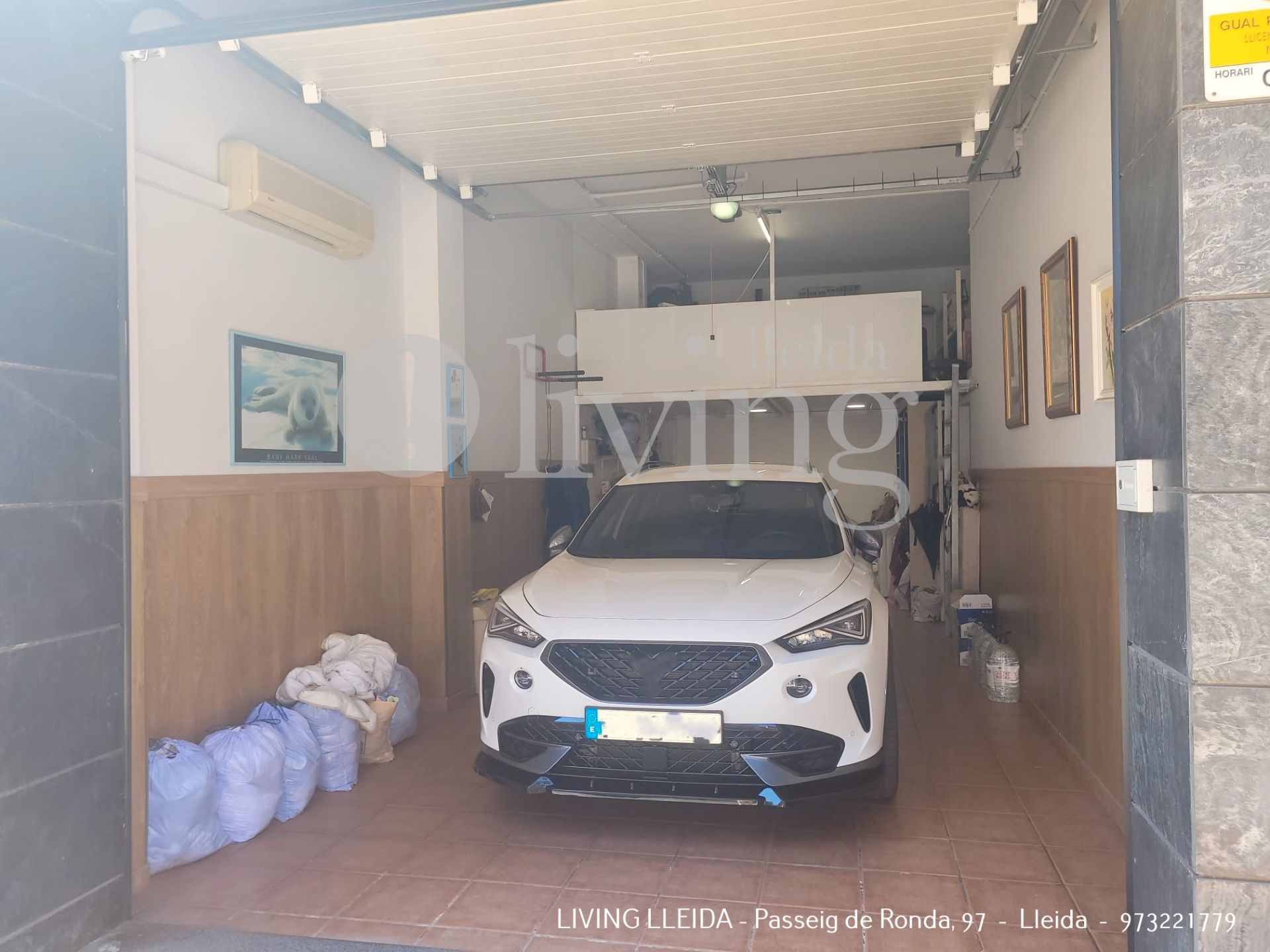 Aparcament de Local en venda en  Lleida Capital amb Aire condicionat, Calefacció i Moblat