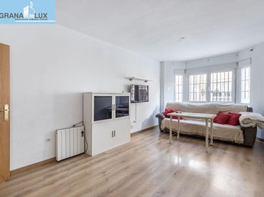 Flat with lift for sale in Calle Real