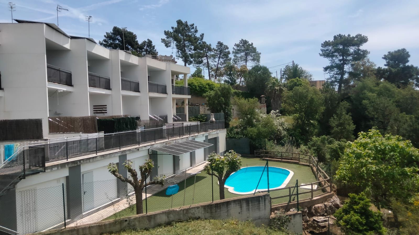 Piscina de Casa adosada en venda en Vidreres amb Terrassa i Piscina comunitària
