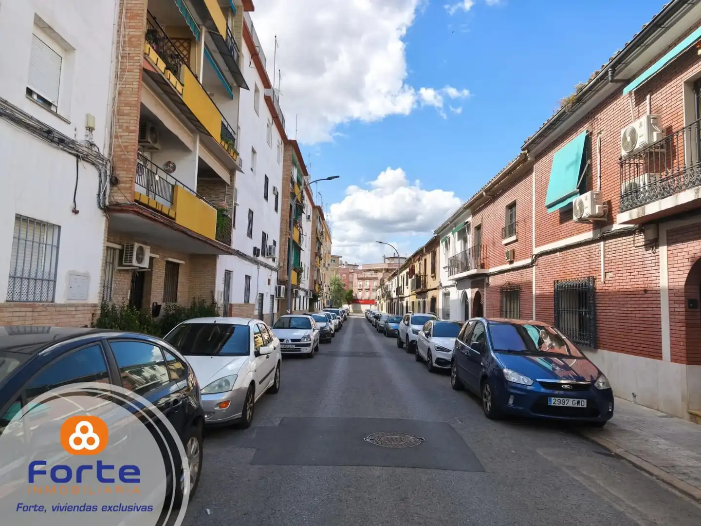Vista exterior de Local en venda en Córdoba