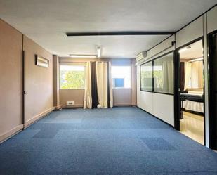 Office for sale in Terrassa  with Air Conditioner