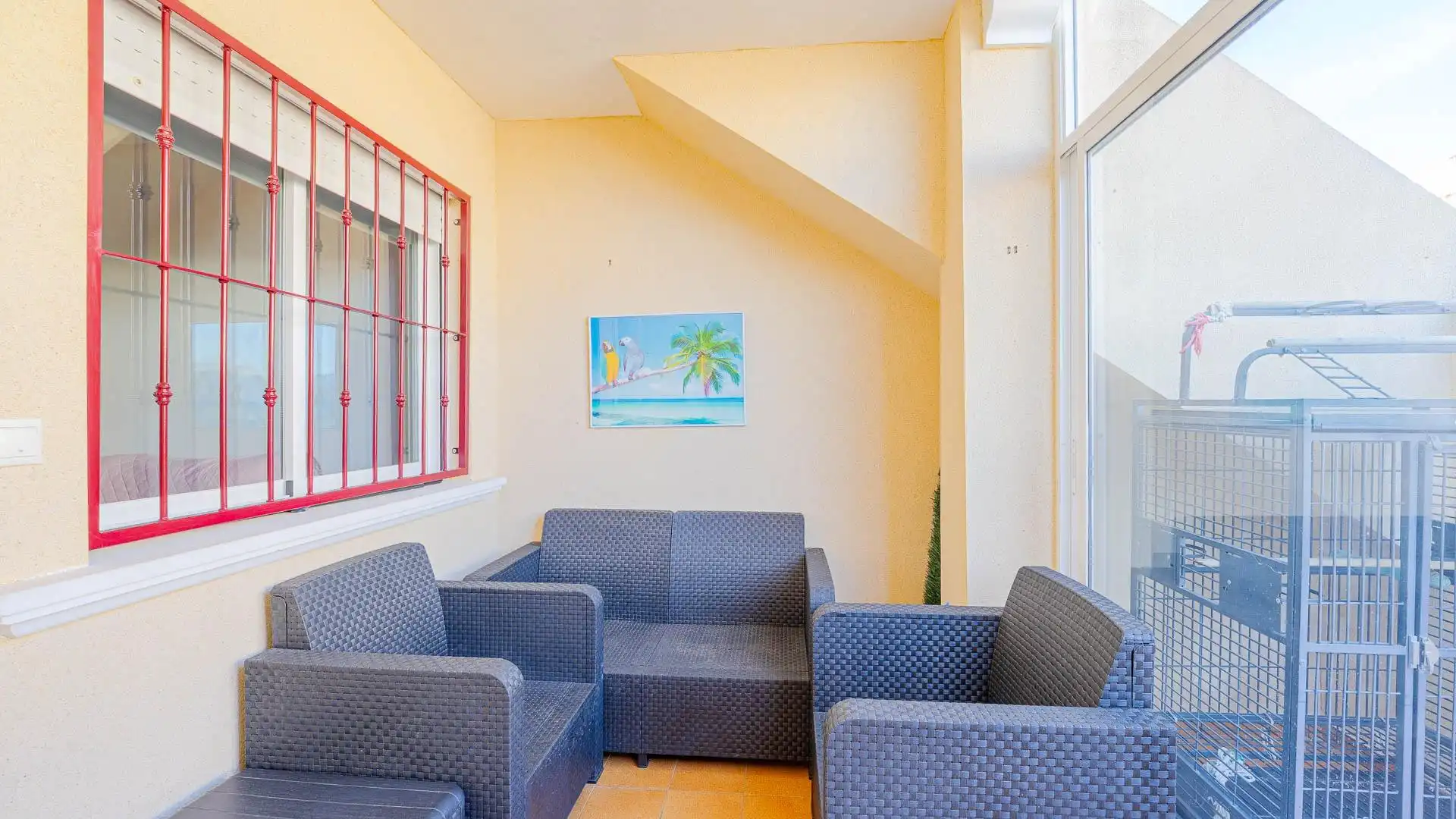 Sala d'estar de Casa o xalet en venda en Orihuela amb Jardí privat, Moblat i Piscina comunitària