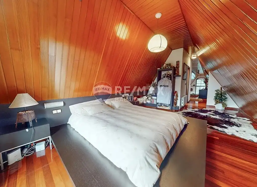 Habitación de Casa o chalet en venta en Vigo  con Calefacción, Jardín privado y Parquet