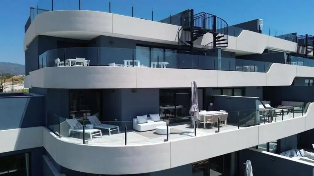 Terrassa de Apartament de lloguer en Estepona amb Aire condicionat, Terrassa i Traster