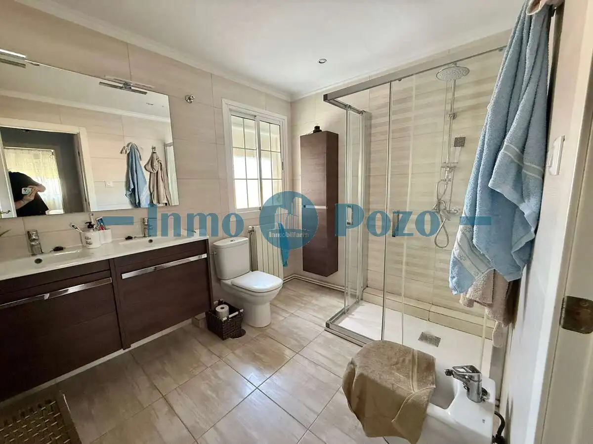 Baño de Piso en venta en Almendralejo con Aire acondicionado, Calefacción y Terraza