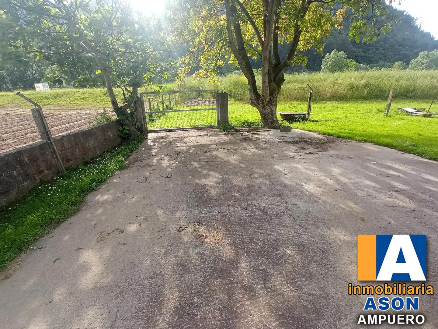 Parking de Casa o chalet en venta en Ampuero con Jardín privado, Parquet y Terraza
