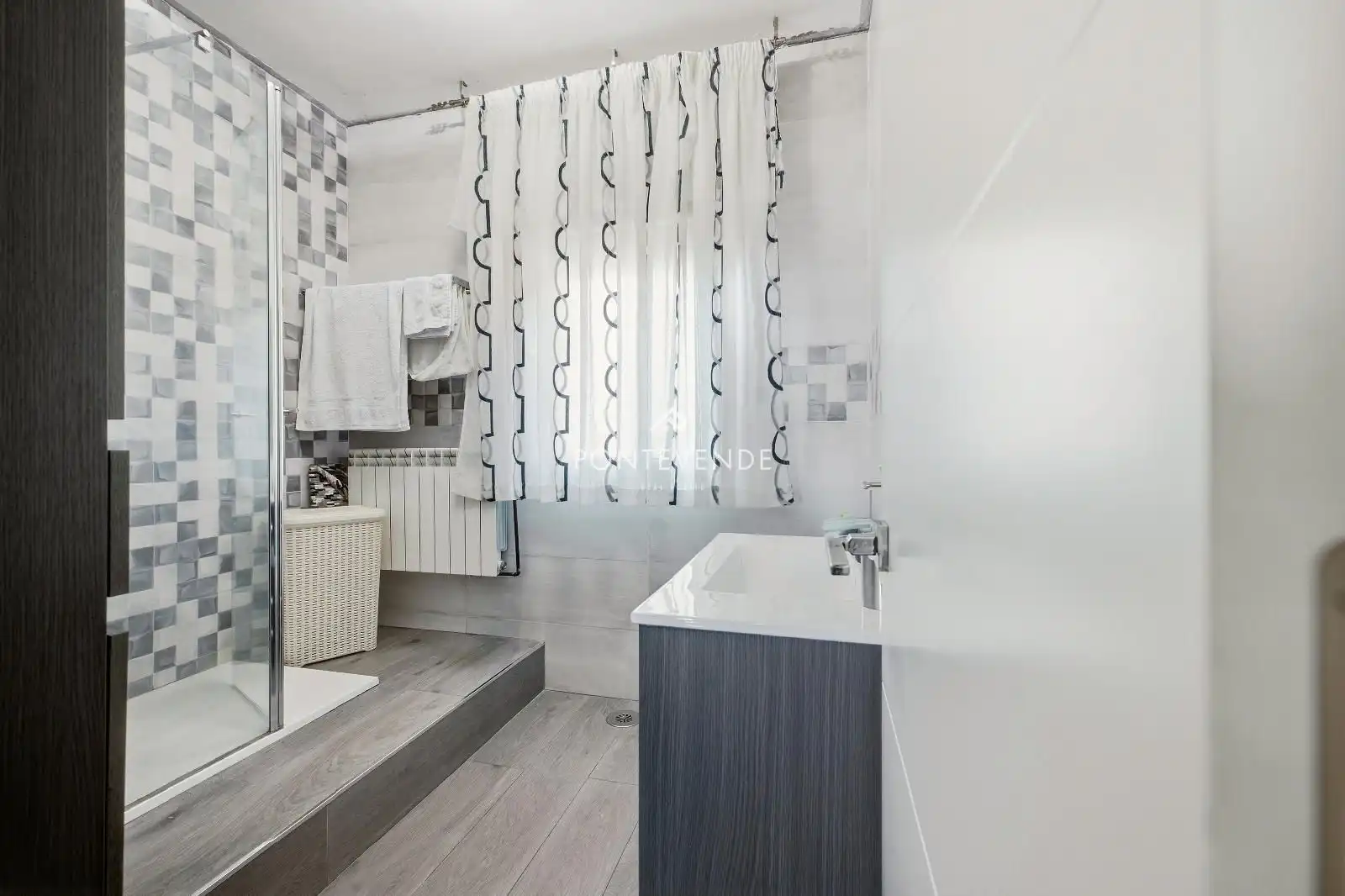 Baño de Casa o chalet en venta en Cotobade, Pontevedra