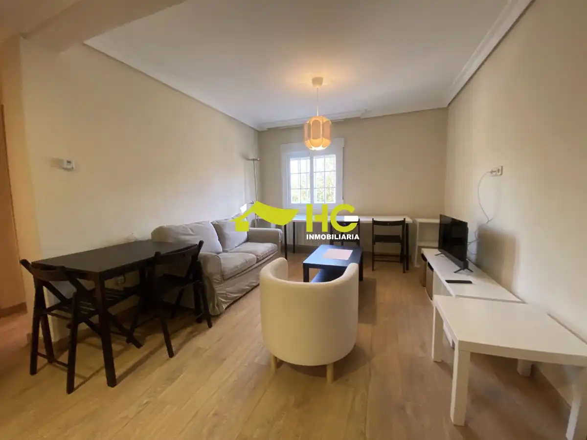 Sala d'estar de Pis de lloguer en Villaviciosa de Odón amb Calefacció i Moblat