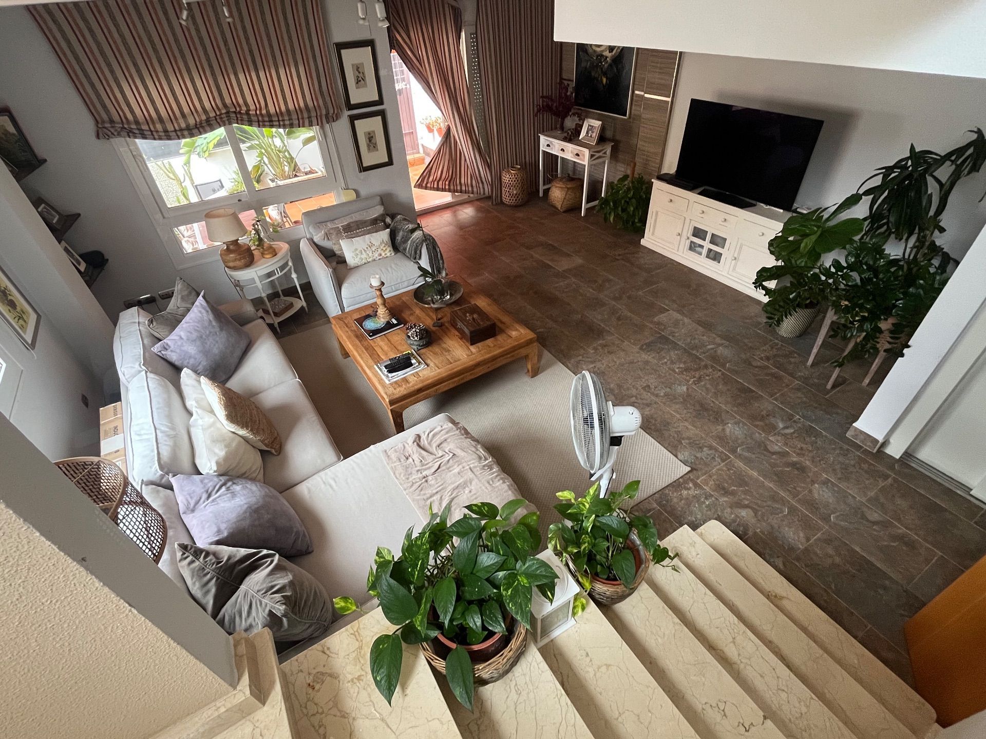 Sala d'estar de Casa o xalet en venda en Alicante / Alacant amb Aire condicionat, Calefacció i Terrassa