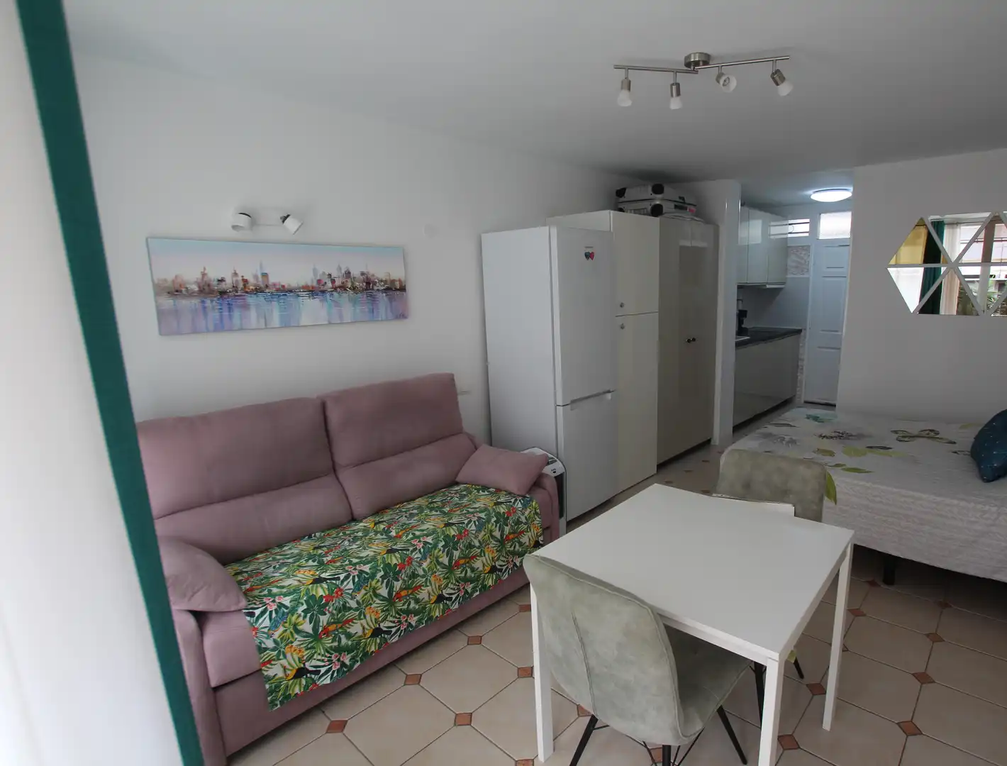 Sala de estar de Apartamento en venta en Adeje con Terraza, Amueblado y Piscina comunitaria
