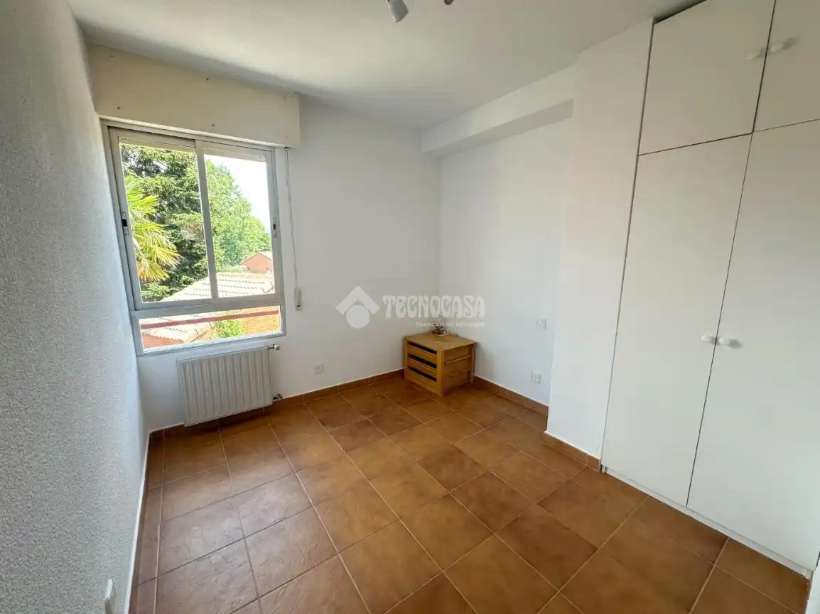 Schlafzimmer von Einfamilien-Reihenhaus zum Verkauf in Collado Villalba mit Heizung, Abstellraum und Alarm